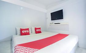 Oyo 1054 Phuket Backpacker Hostel